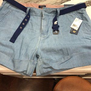 Ladies light weight denim cuffed US POLO ASSN belted shorts
